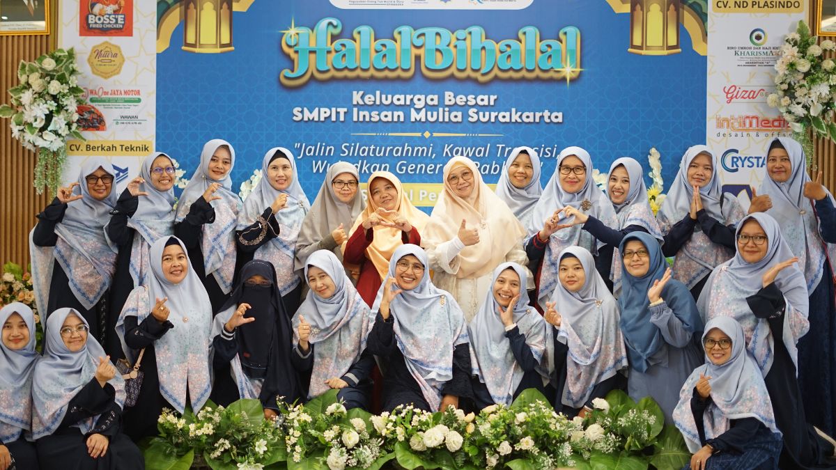 Pererat Ukhuwah, SMPIT Insan Mulia Surakarta Gelar Halal Bi Halal di Gedung UMS Graha 58 Ramayana